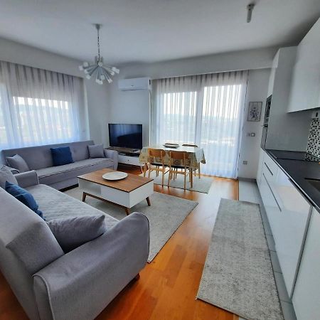 Luxury Sky View Apartment Priština Exteriér fotografie